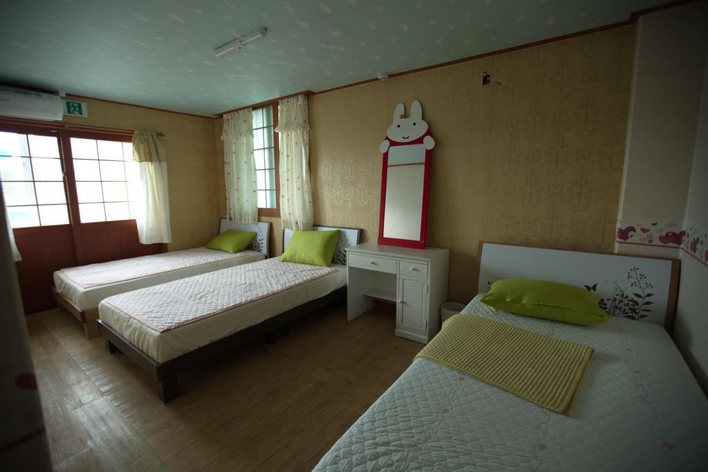 Gdygla Guesthouse Jeju Room photo